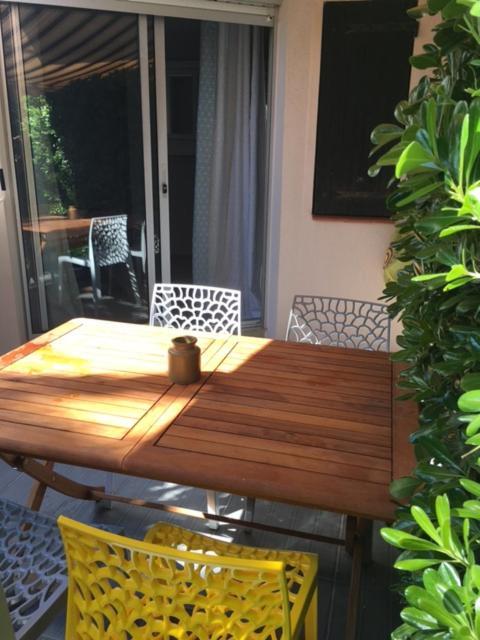 Rez De Jardin + Terrasse Piscine Et Acces Direct Plage Lejlighed Saint-Cyprien  Eksteriør billede